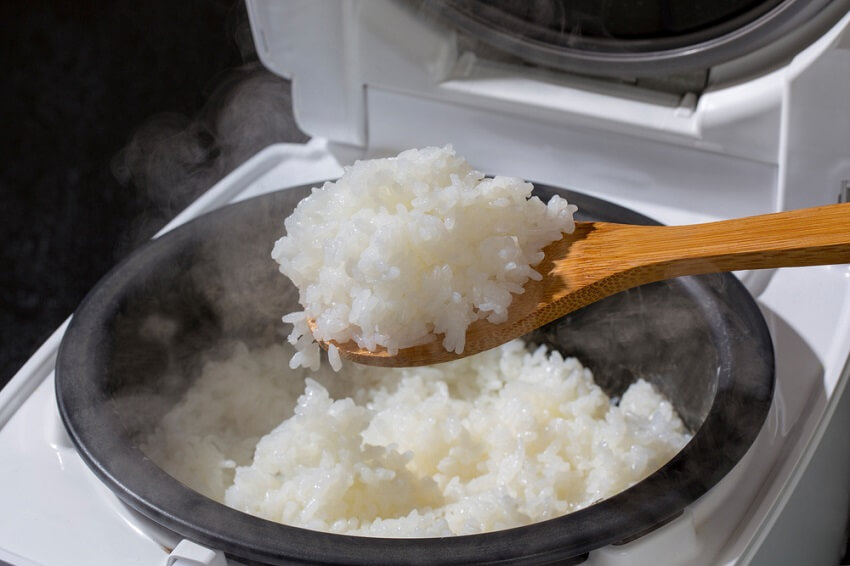 炊飯器でご飯を炊いた